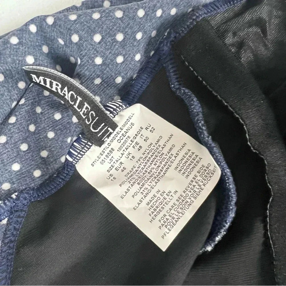 NWOT Miraclesuit Pin Point Oceanus One Piece Swimsuit - Picture 4 of 6